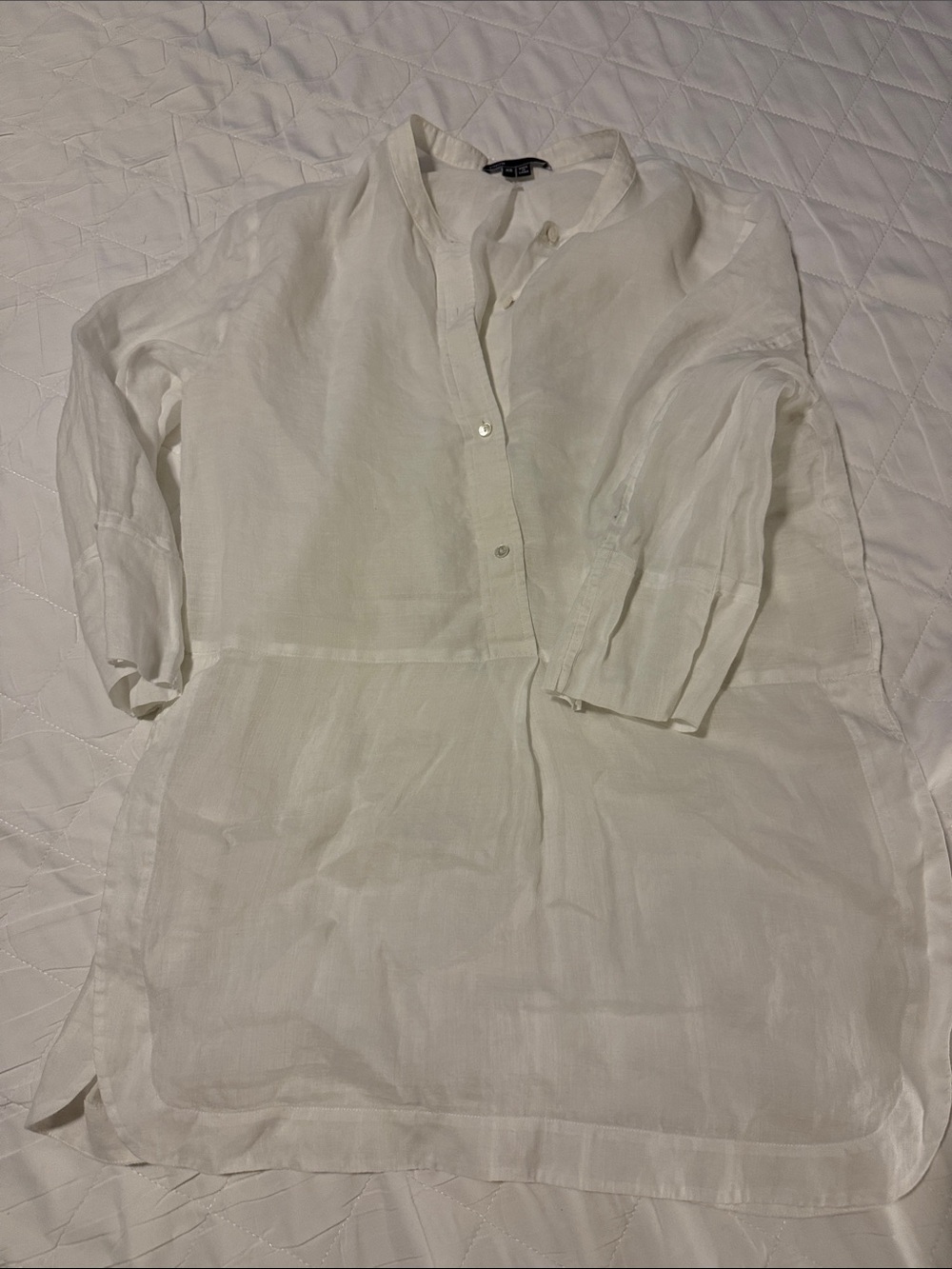 Vince Lightweight White Linen tunic